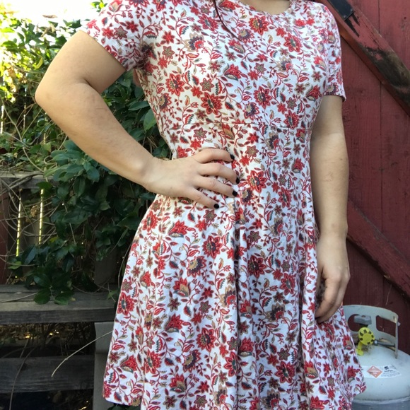 Forever 21 Dresses & Skirts - Floral Skater Dress